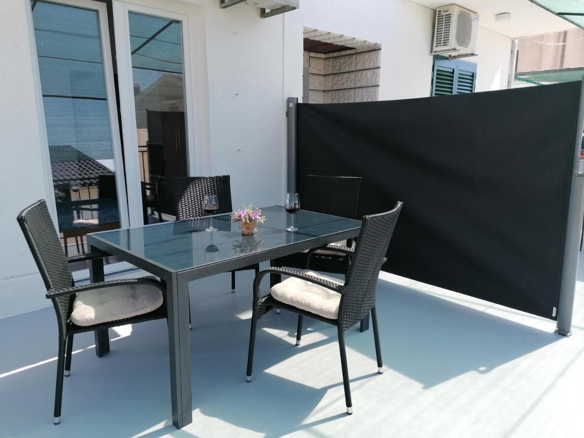 Apartmani Vesa Primošten Exterior foto
